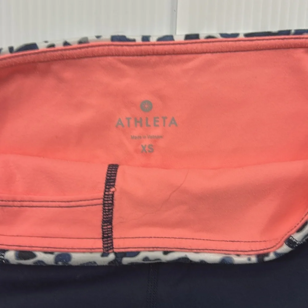 Athleta chic leggings